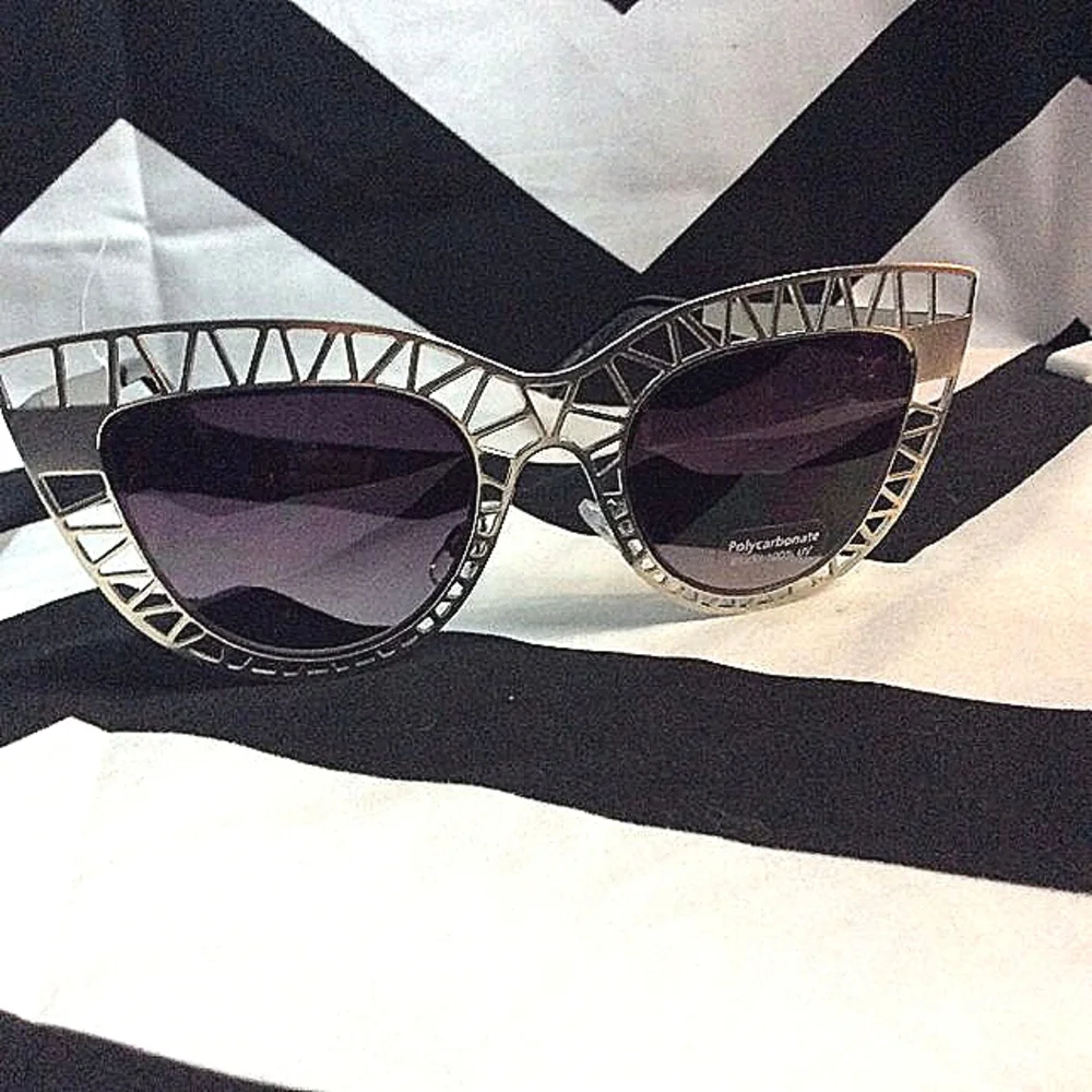 N/A stylish metal